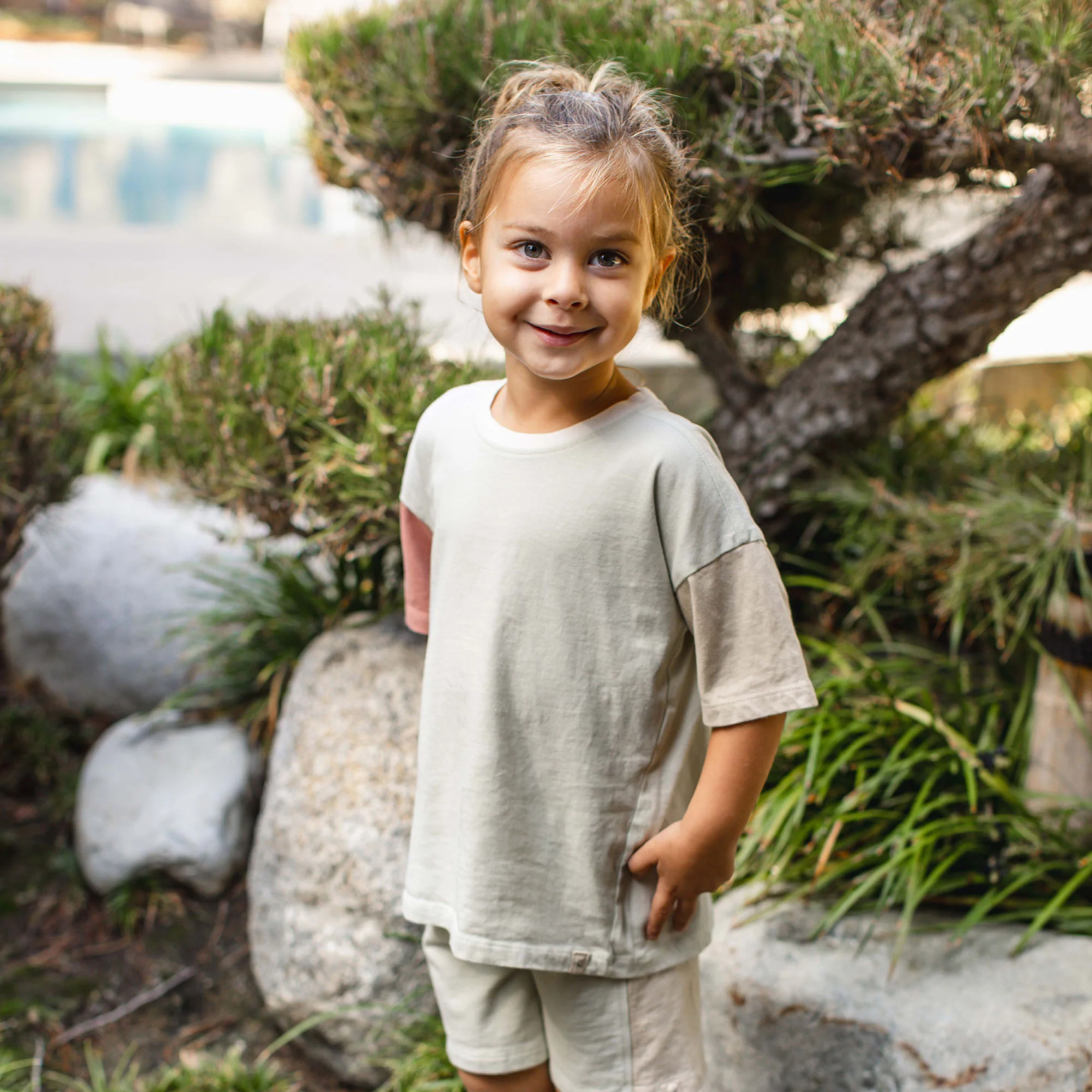 Color Blocked Boy Tee & Shorts Set - Image 2