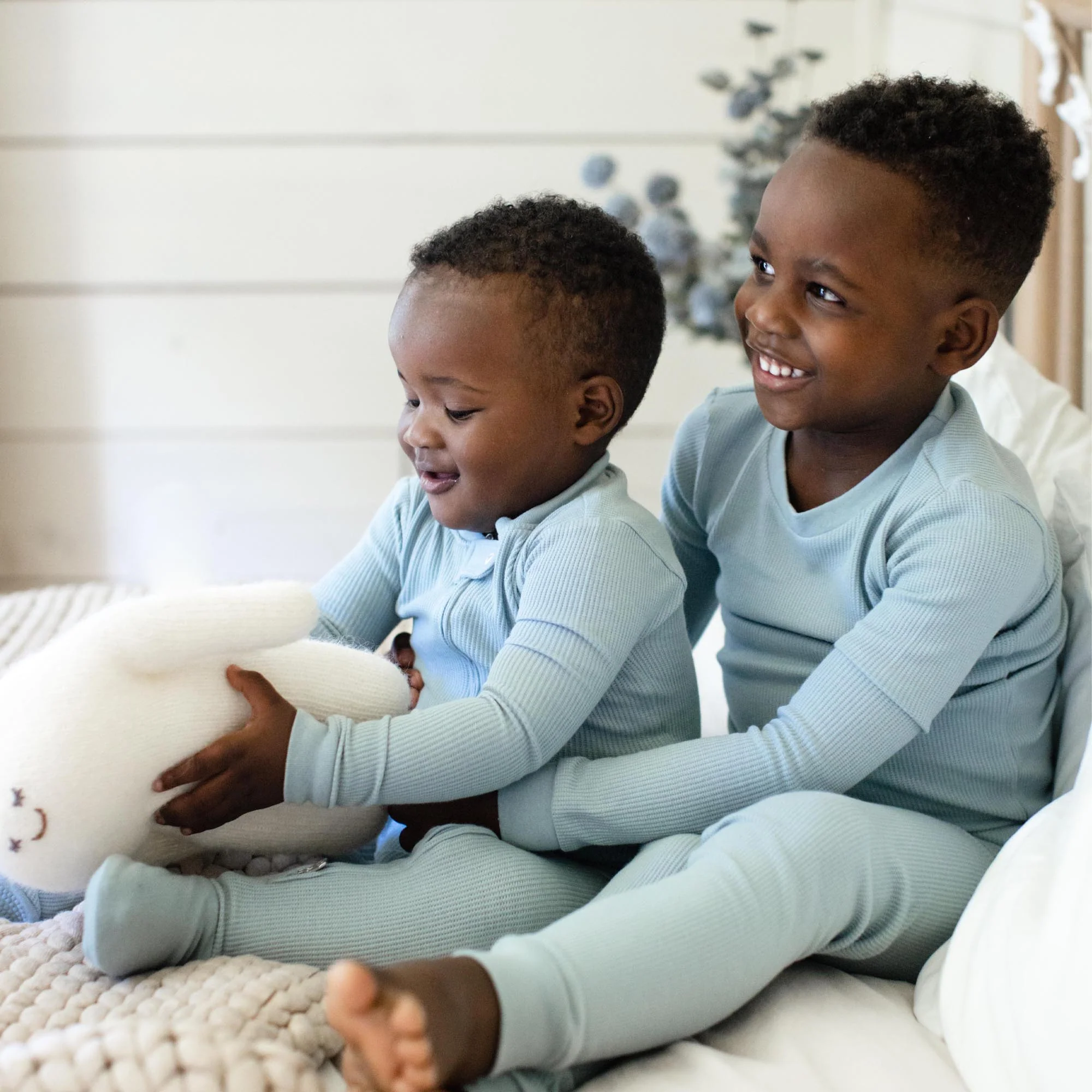 Honeysoft™ Mommy & Me Matching Thermal Lyocell Sleeper - Mountain Blue - Image 4