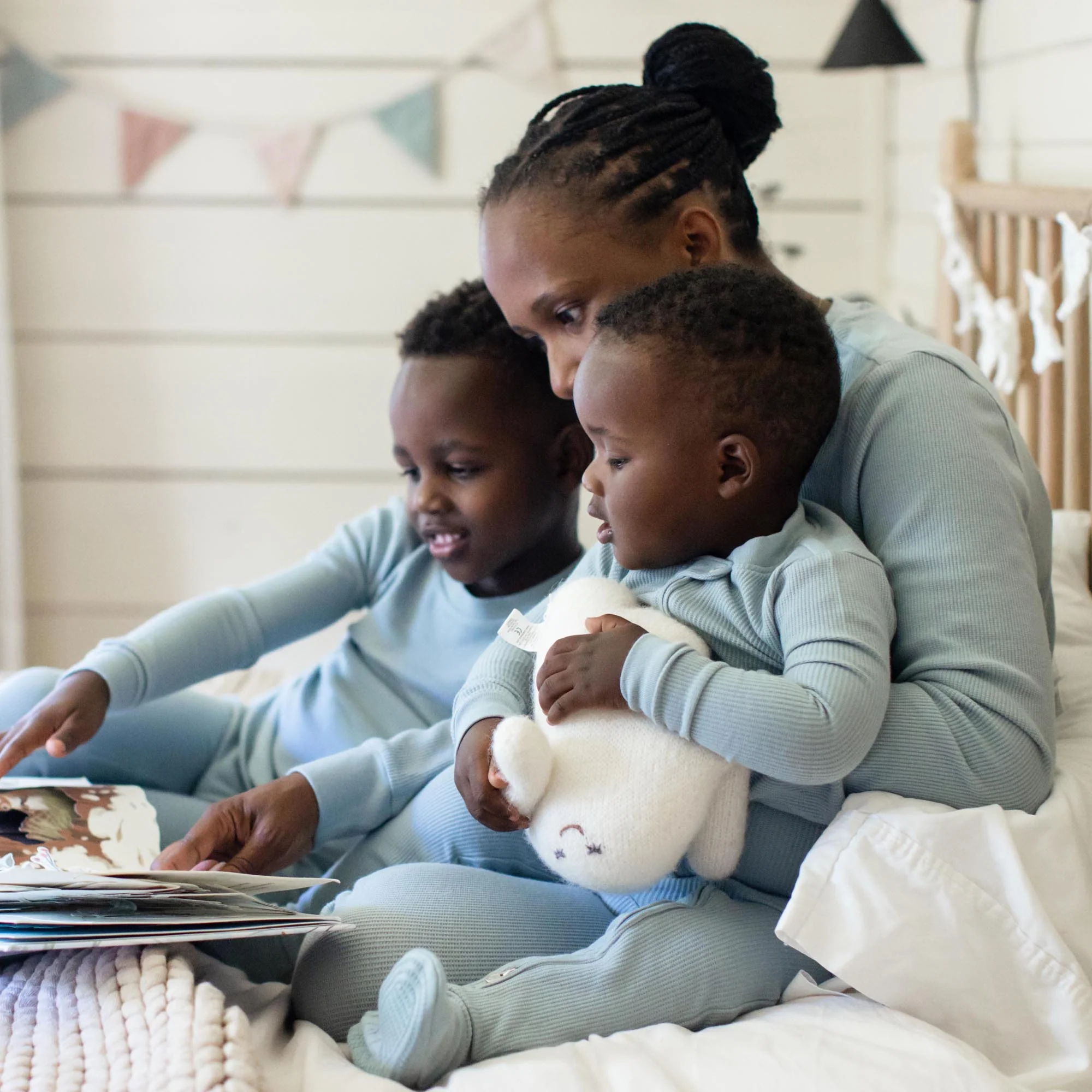 Honeysoft™ Mommy & Me Matching Thermal Lyocell Sleeper - Mountain Blue - Image 6